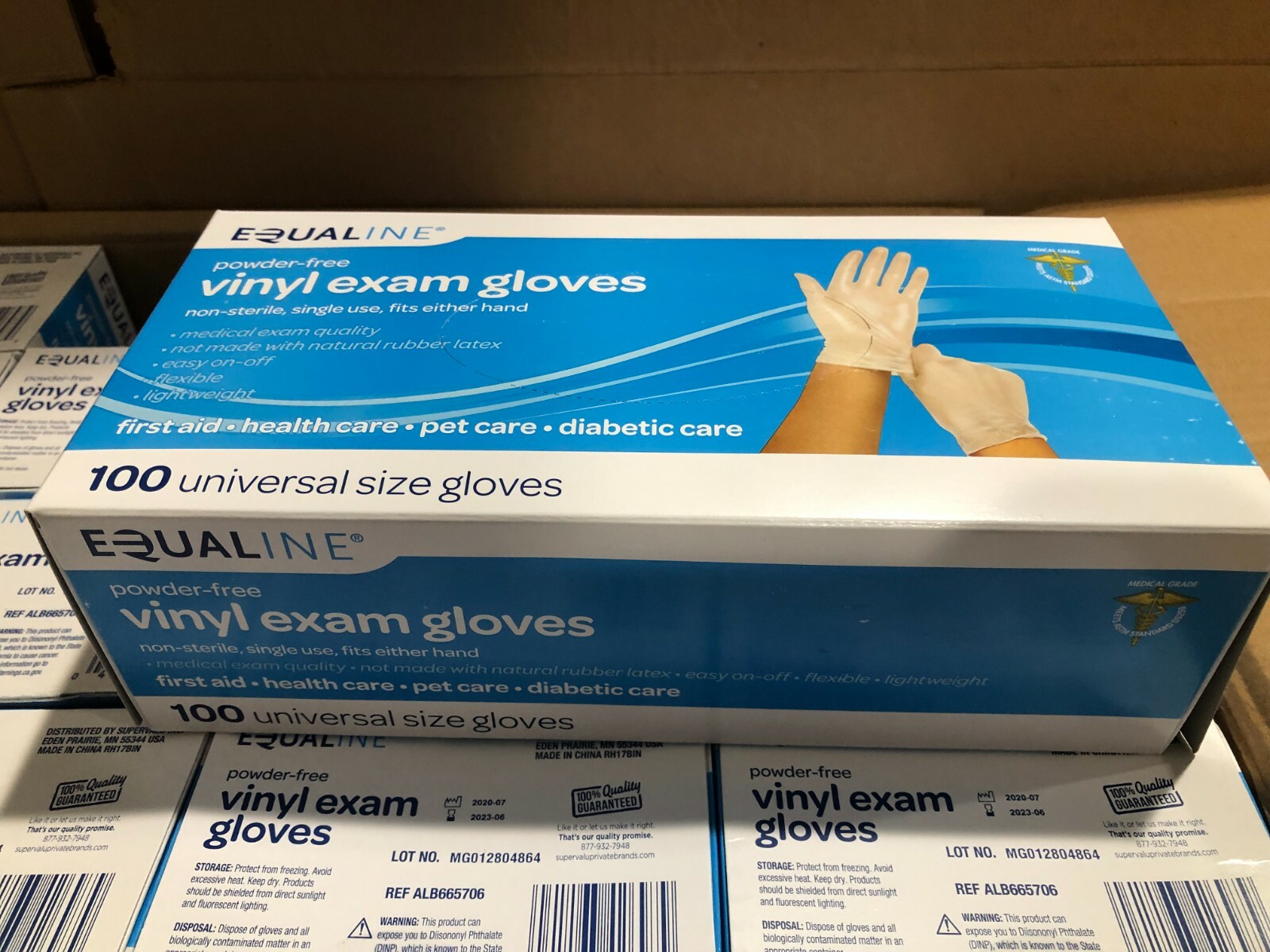 (2000 CASE) Equaline Vinyl Exam Gloves Powder-free One Size Fits All FREE SHIP
