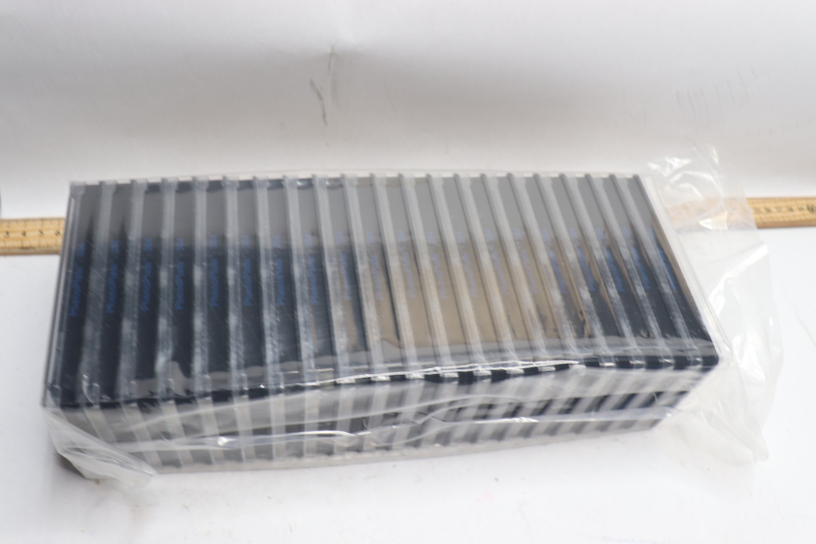 (40-Pk) PerkinElmer Flat-Bottom Tissue-Culture Treated Lids Black 384