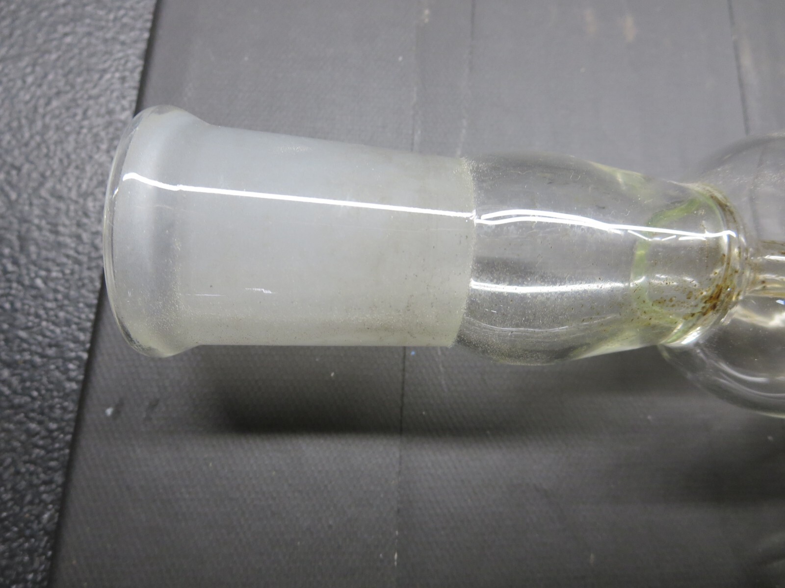 Pyrex/2560/Graham Condenser/Length End To End=25 1/2 In (647MM)/Residue See Pics