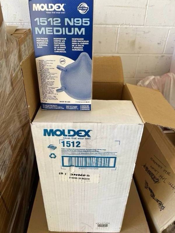 Moldex N95 Respirator surgical Masks Case of 160 # 1512 Medium Exp. Date 09/2030