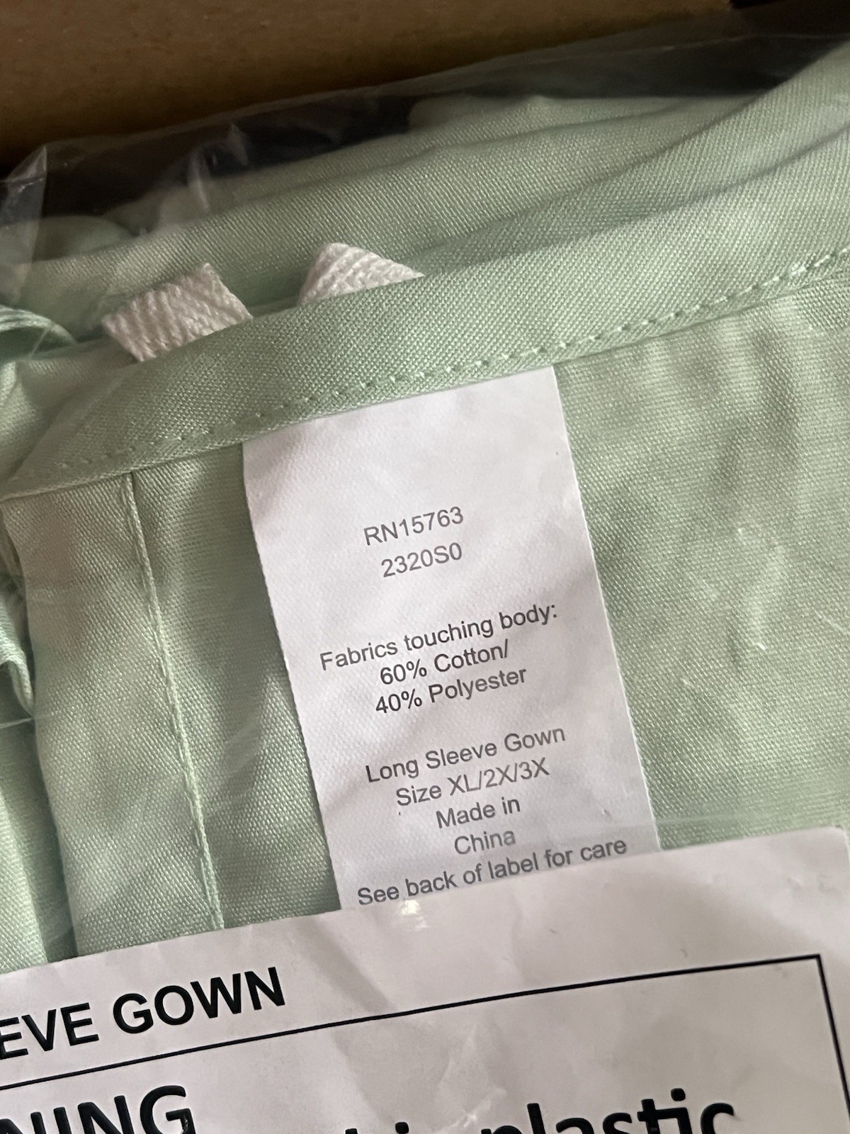 NEW Surgical Hospital Gown washable/reusable RN15763 New ONE SIZE Xl 2x 3x Mint