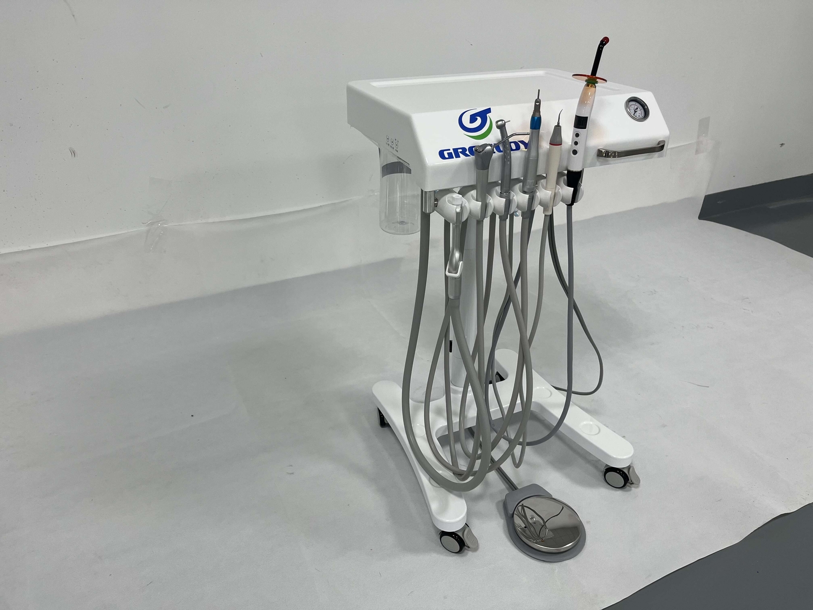 Dental Treatment Unit Adjustable Mobile Cart +LED Curing Light+Scaler GU-P302 4H