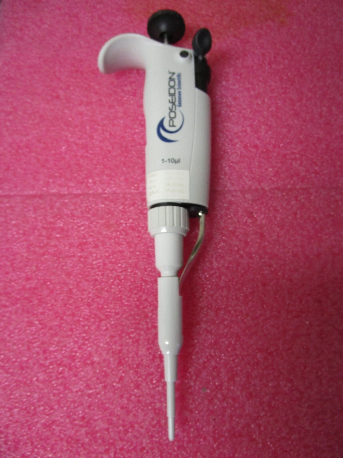 4 POSEIDON Genesee Scientific Pipettes 1-10µL, 2-20µL, 20-200µL, 100-1000µL