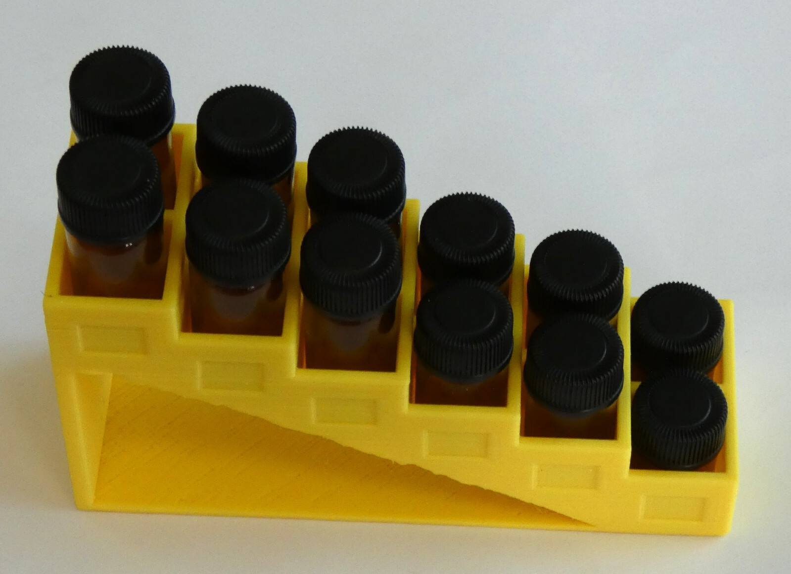 Plastic Rack For 1 ml to 30 ml Vials Bottles Diameter 11 to 40 mm Display Stand