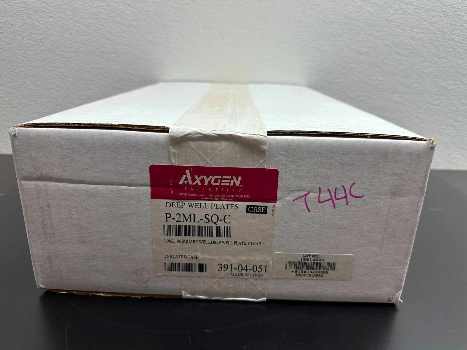 Corning Axygen REF P-2ML-SQ-C Deep Well Plates Case