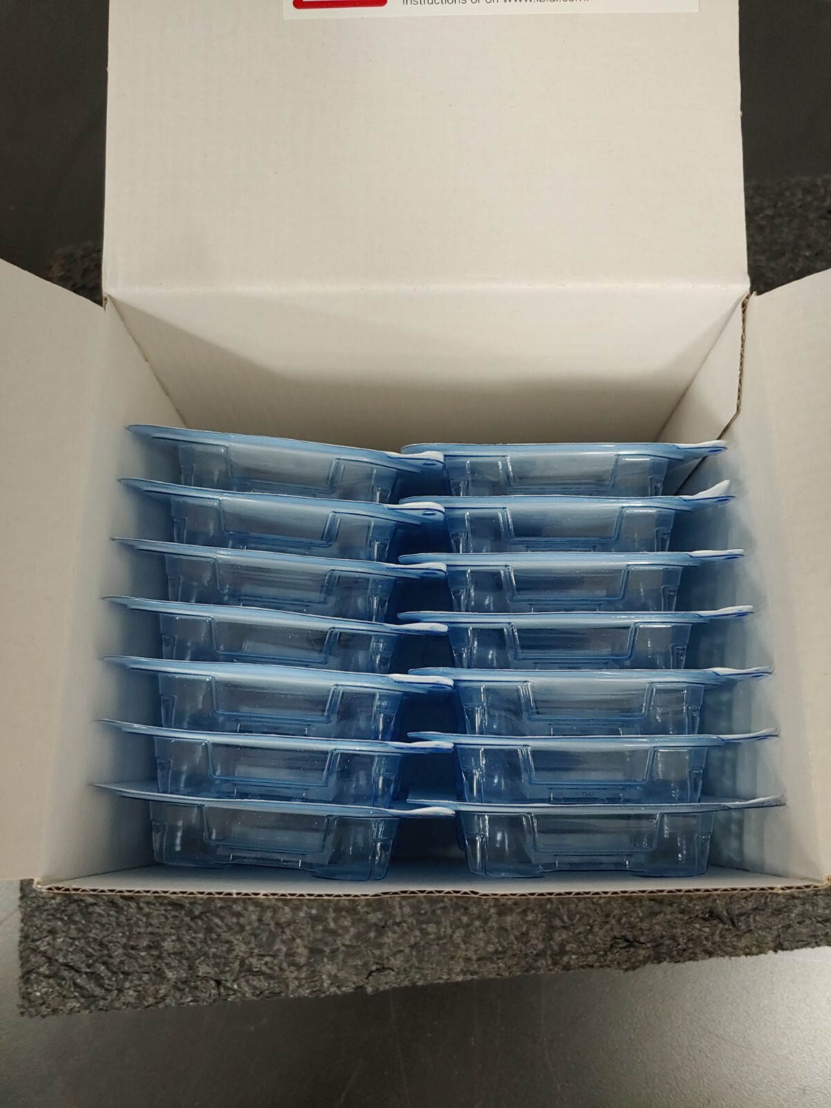 Partial Box of 14 IBIDI 81501 µ Slide 15 Well 3D Uncoated
