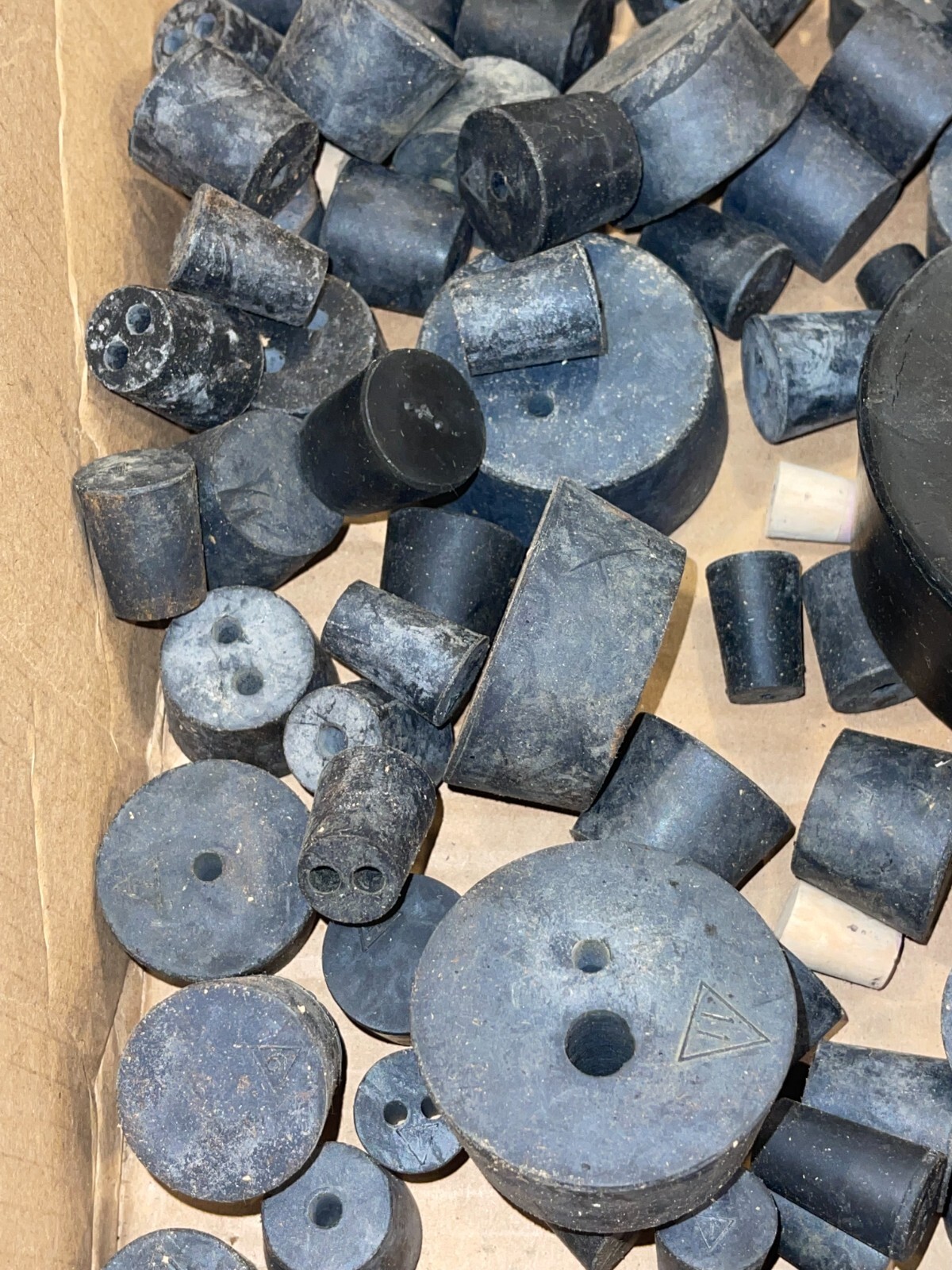 laboratory stopper-tapered rubber plug Holes one two