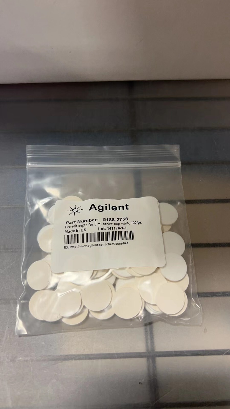 Agilent 5188-2758 preslit Septa for 6ml screw cap vials,100/pk