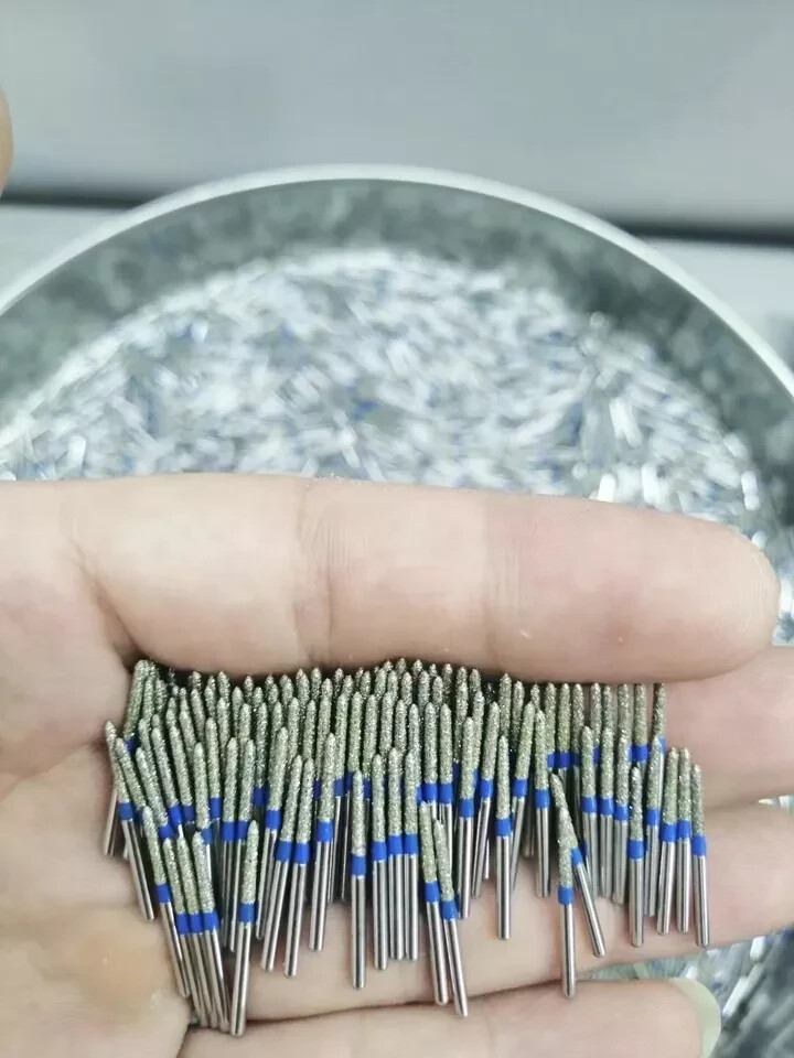 100 PCS High Quality Medium Grit Diamond Burs FG Dia. 1.6mm for Dental Handpiece