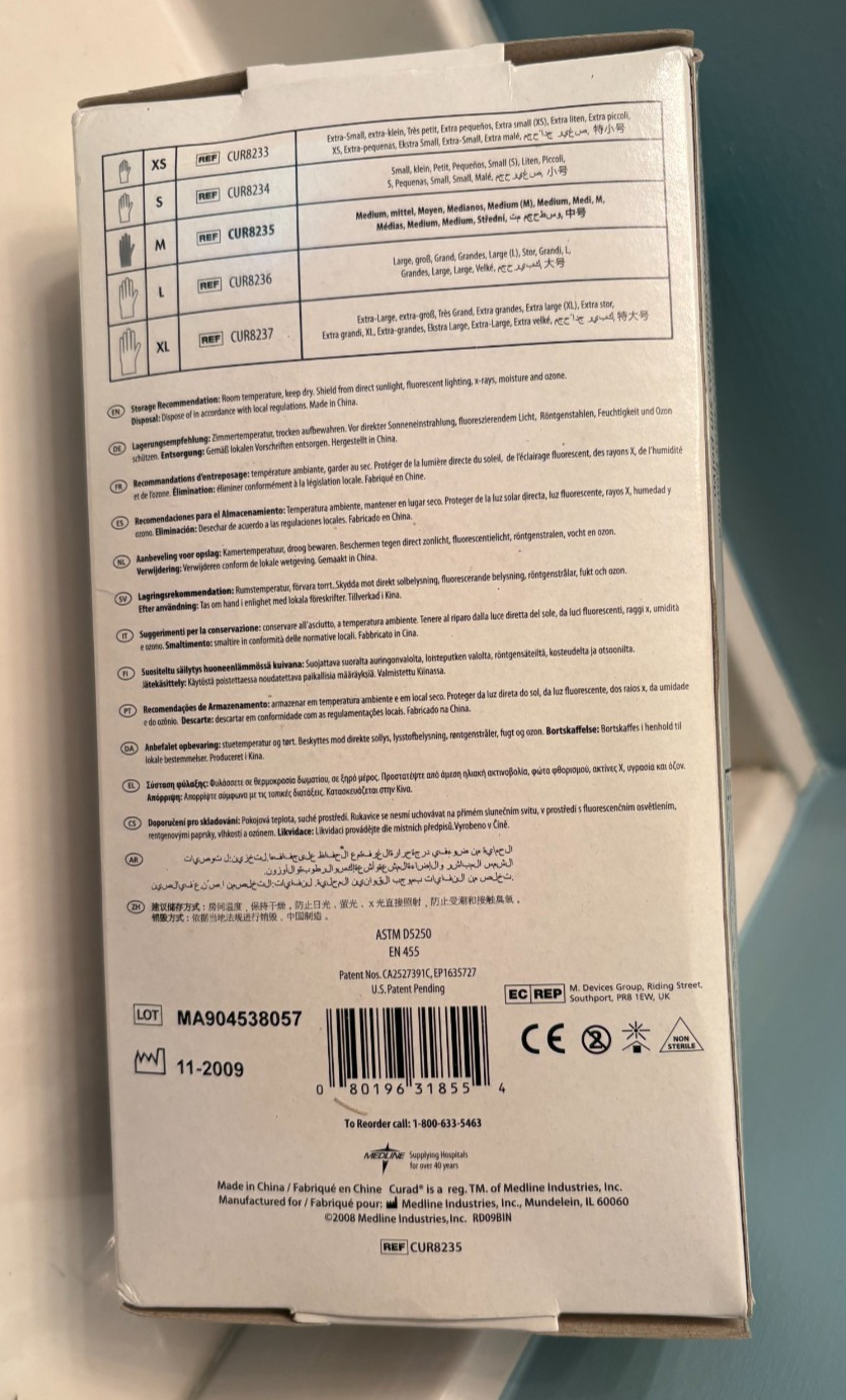 NEW Curad 3G Vinyl Powder-Free Synthetic 100 Exam Gloves Size M