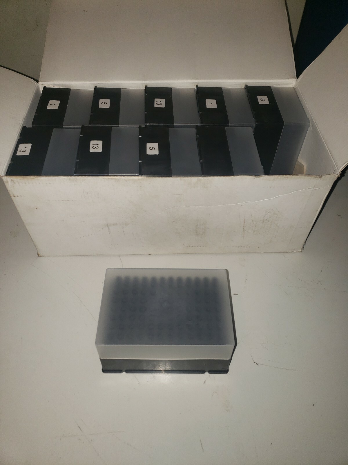 PERKIN ELMER P-235 PIPETTE TIPS NON-STERILE Black 96 tips rack 235ul 69000048