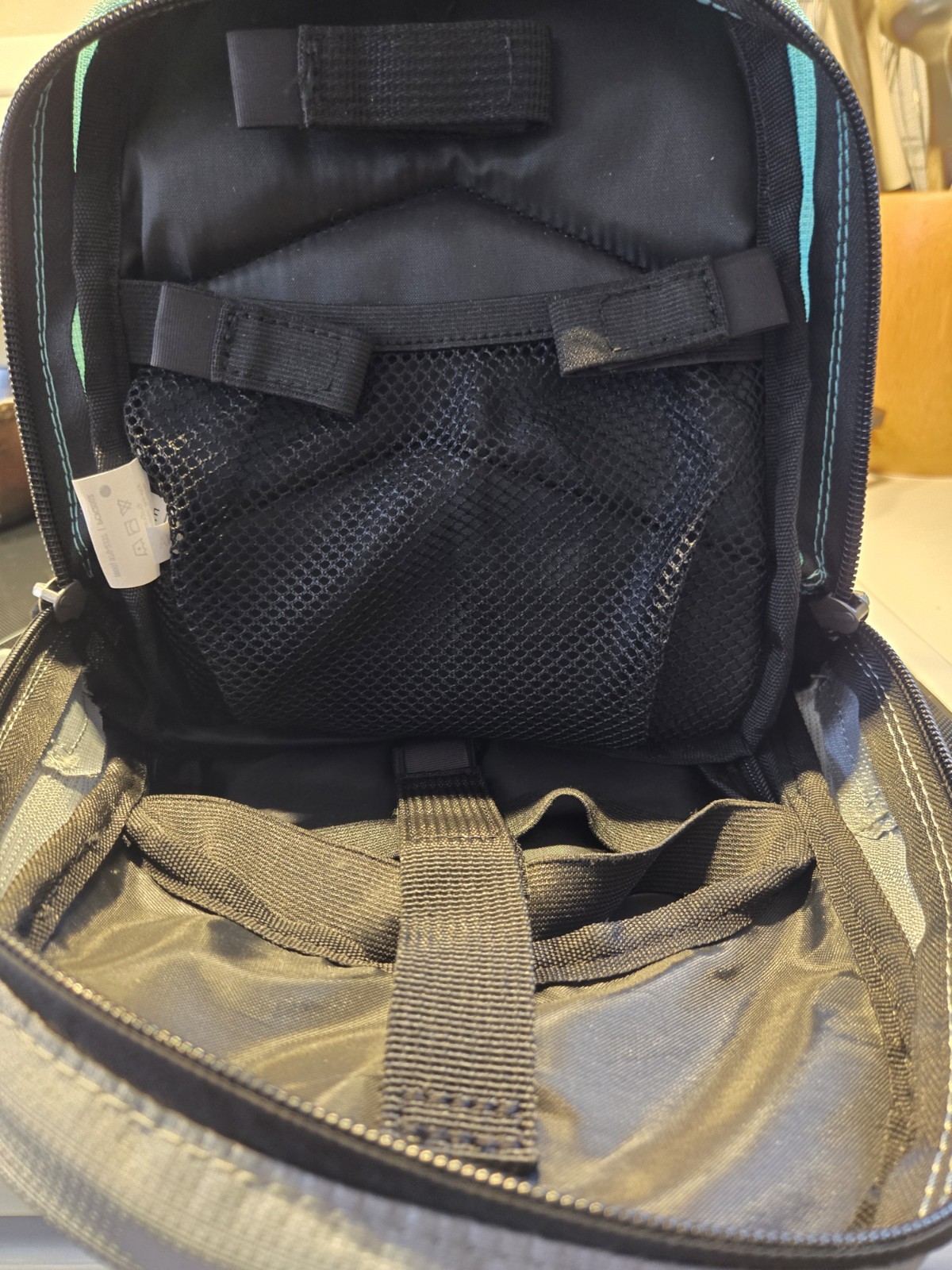 Moog PCK 2002 Backpack For 500ml Feeding Bags With 5 Kangaroo Omni 500ml Bags