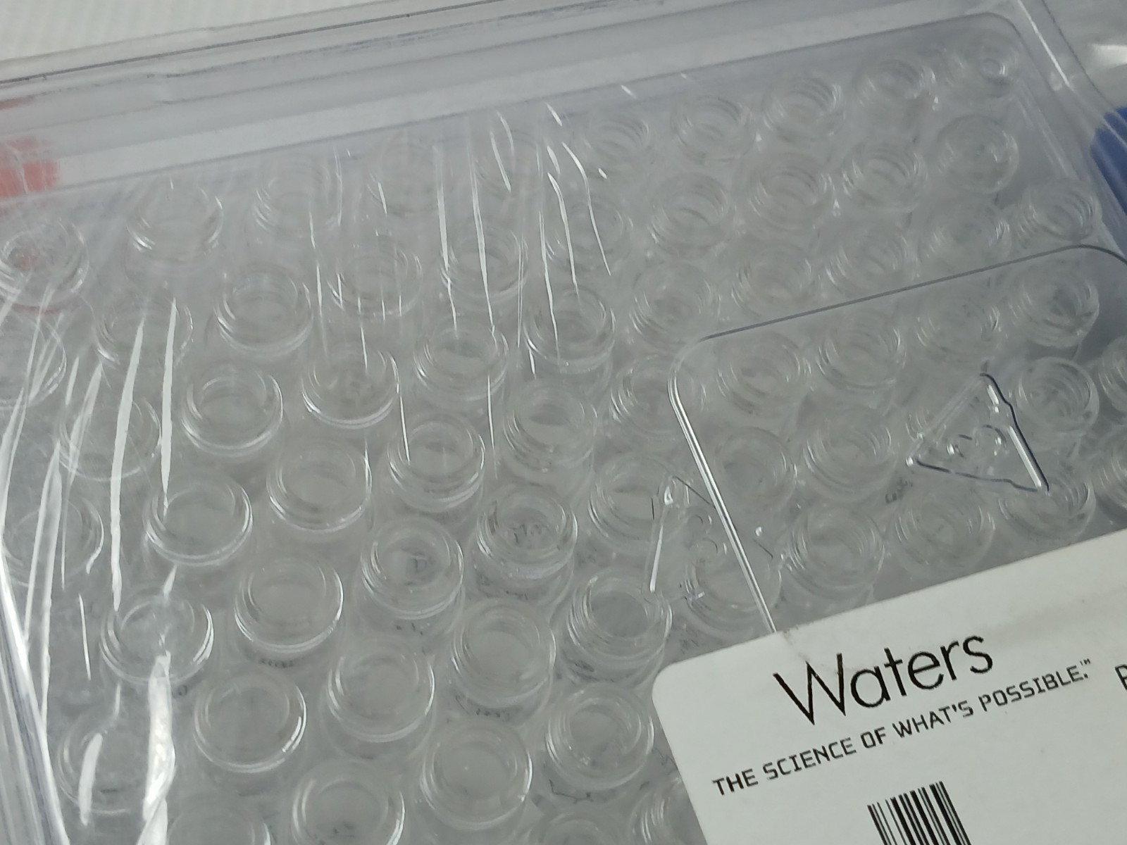 WATERS 186000307C Clear Glass Screw Neck Vial with Cap (1 Box = 100Pcs)