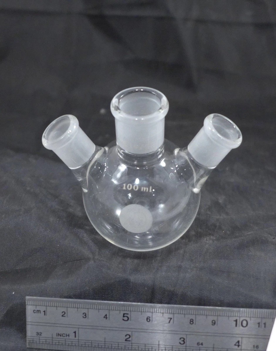 KIMBLE Angled Three-Neck Round Bottom Flask, 19/22 & 14/20, 100mL #295510-0100