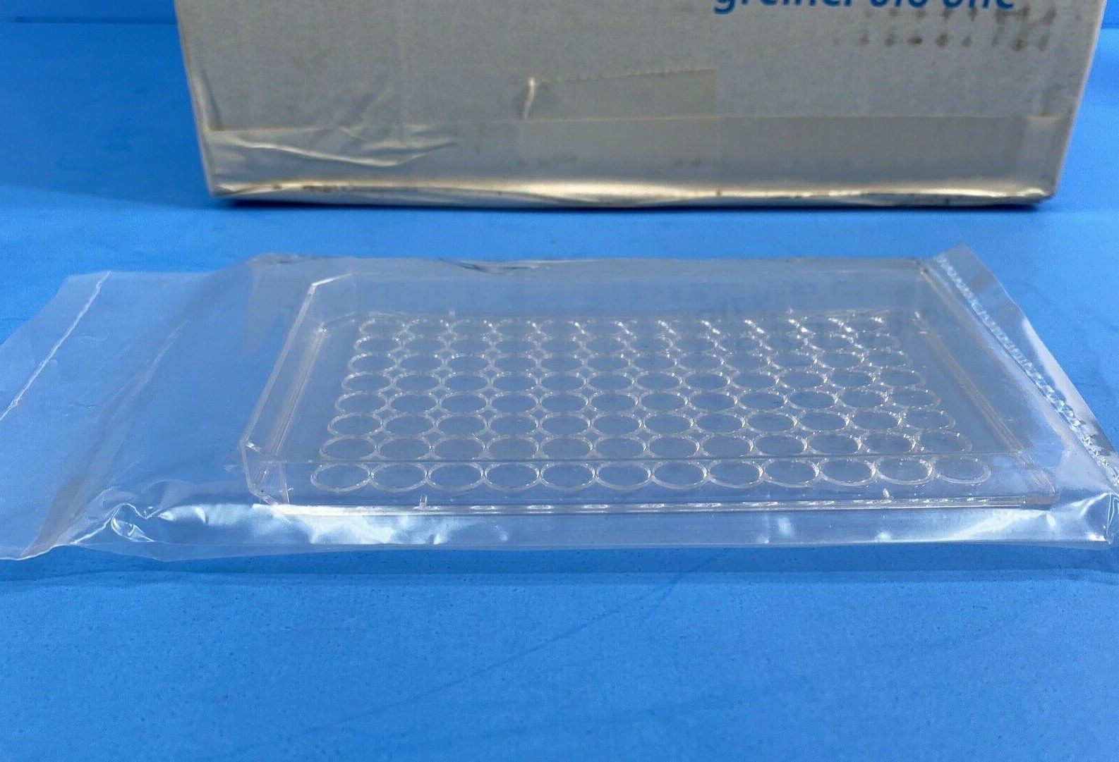 Greiner Bio-One Microplate Lid 96 Well High Profile Total of 100 Lids