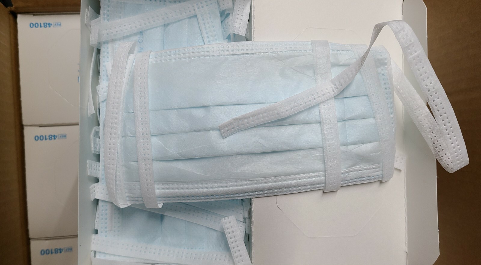 Kimberly Clark Tecnol The Lite one Tie-On Surgical masks Box of 50 masks # 48100