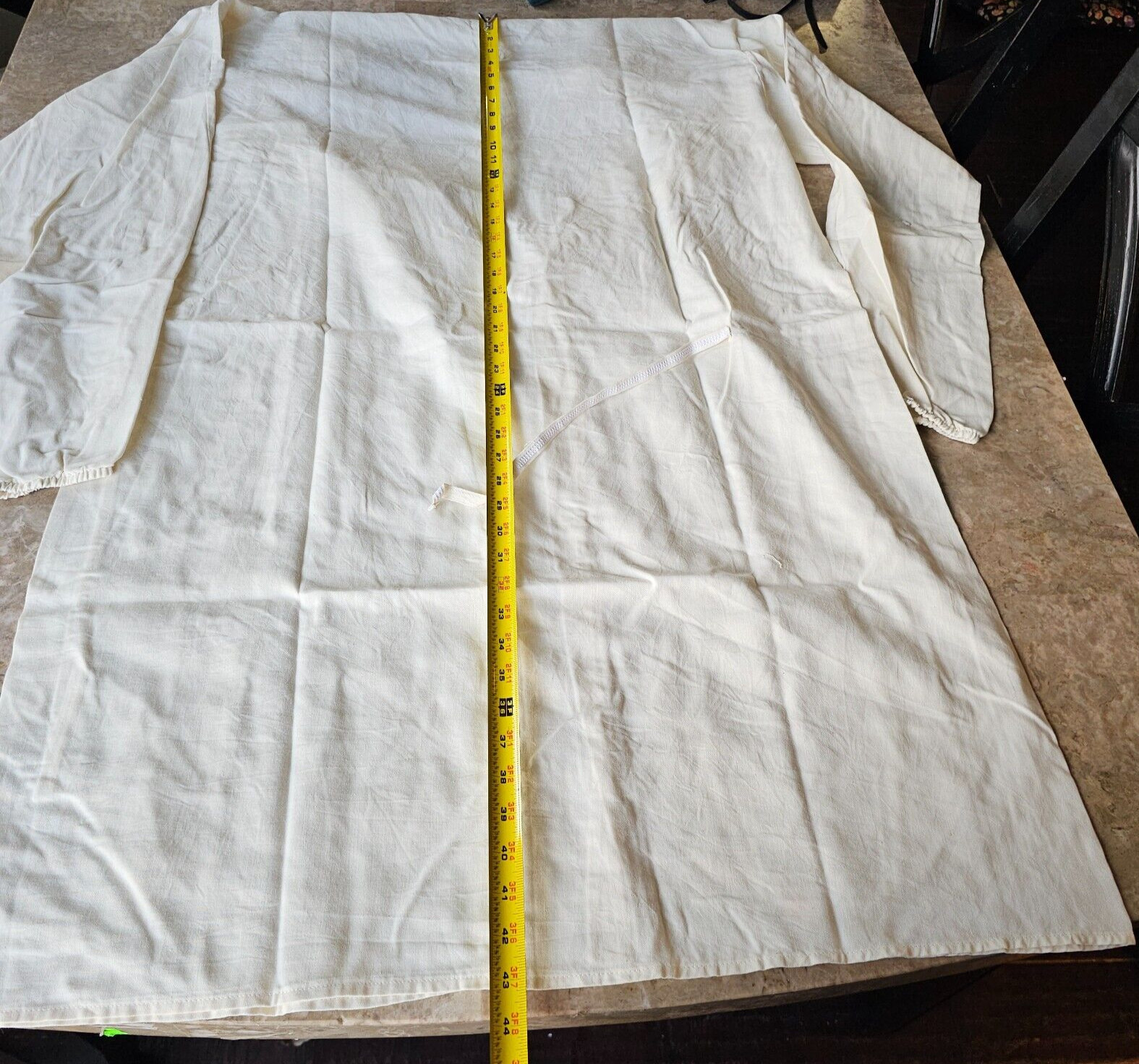 Lot of 6) Reusable Patient/Procedure Gowns Cotton Blend L One size fits all