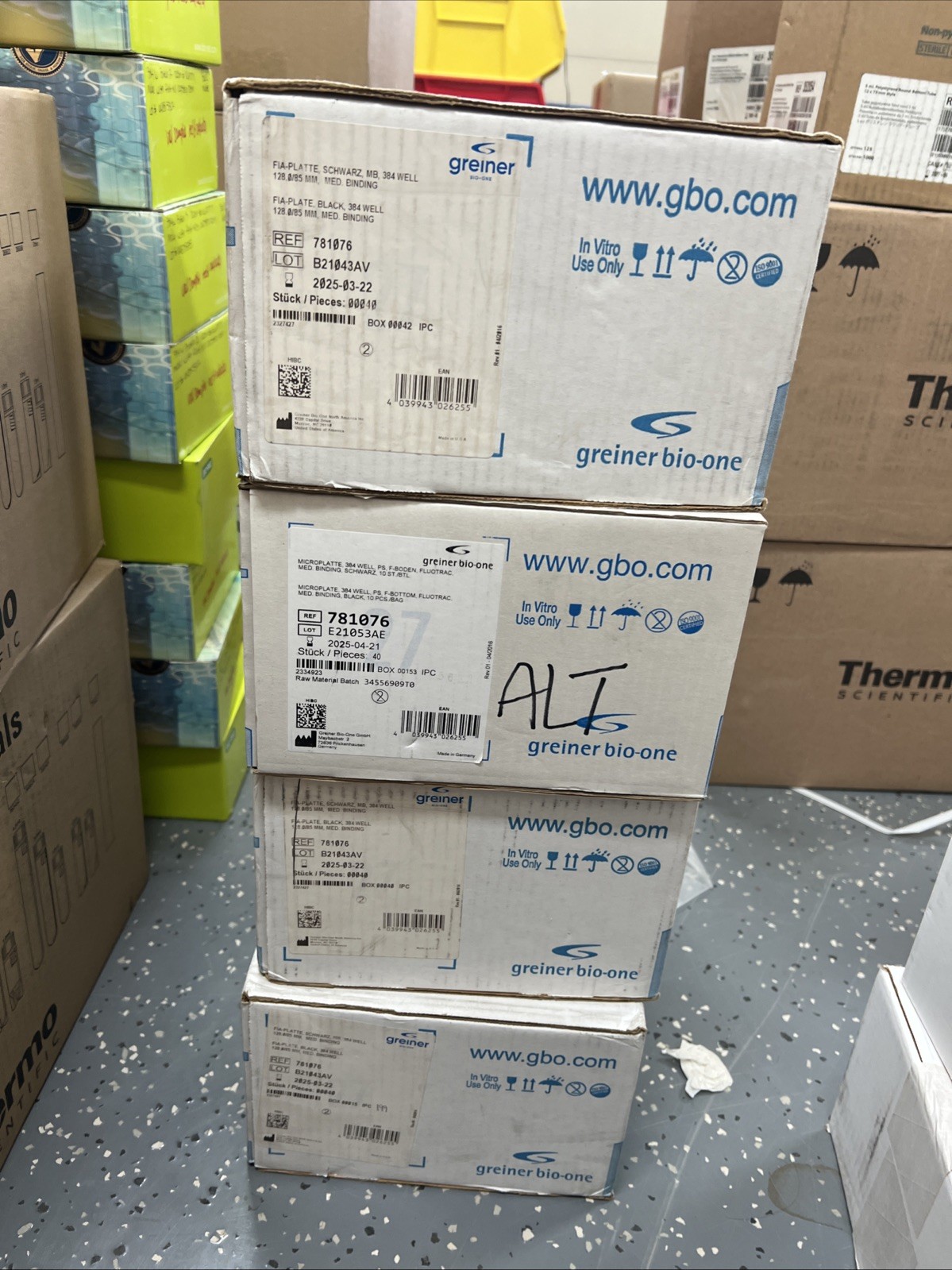 Lot Of 4 Boxes Greiner Bio-One 781076 FIA-Plate Black 384-Well Microplate (40)