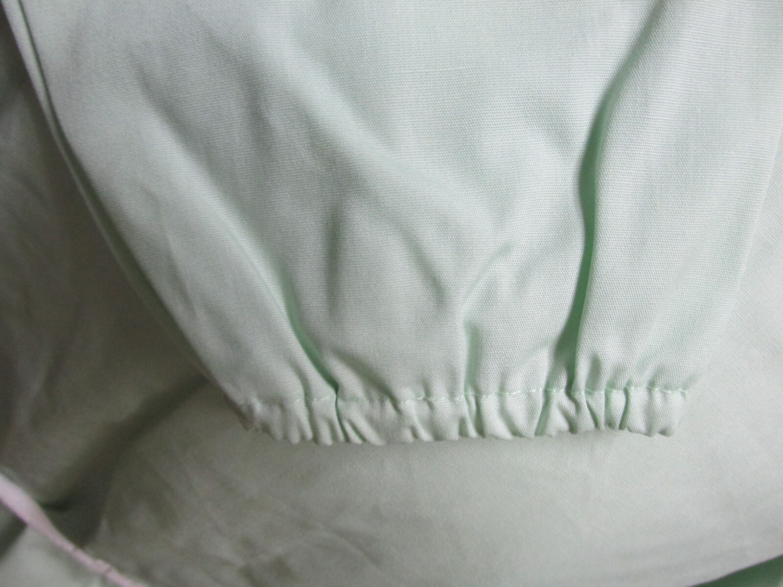 «»LONG SLEEVE, OPEN BACK, HOSPITAL GOWN»» – NEW – PATIENT, PAINTING