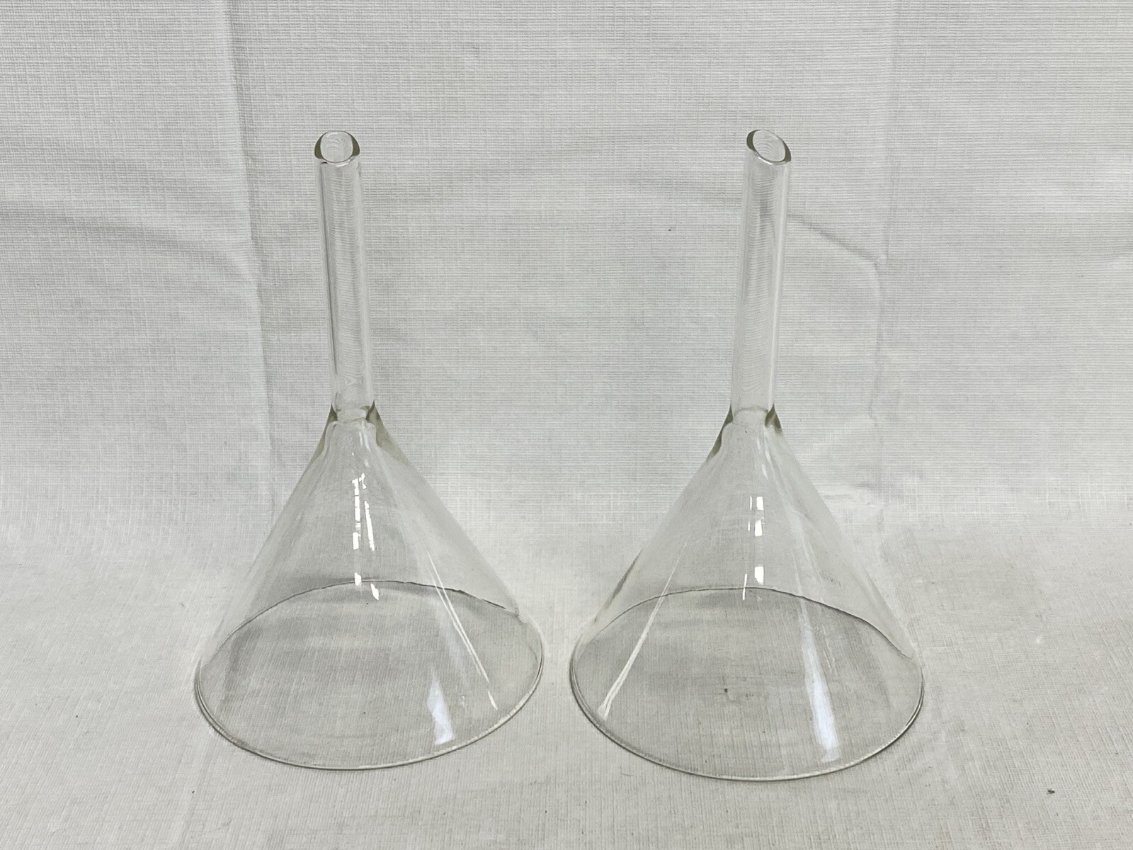 NOS (2/Pk) KIMBLE DWK Glass 125mm 60° Angle Plain Funnel w/ Short Stem 29000