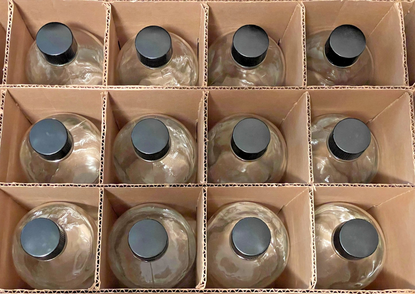 Wheaton 219760 Graduated Media Bottle with Rubber-lined Cap 1000mL – CASE of 24