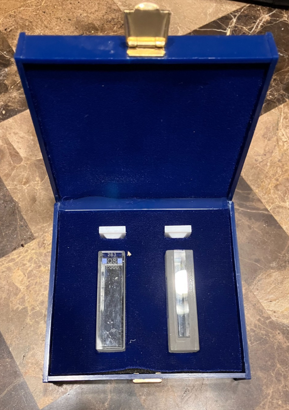 Quartz Cuvette QS 1.000 *Set Of 2* With Case (One with chip on bottom corner)
