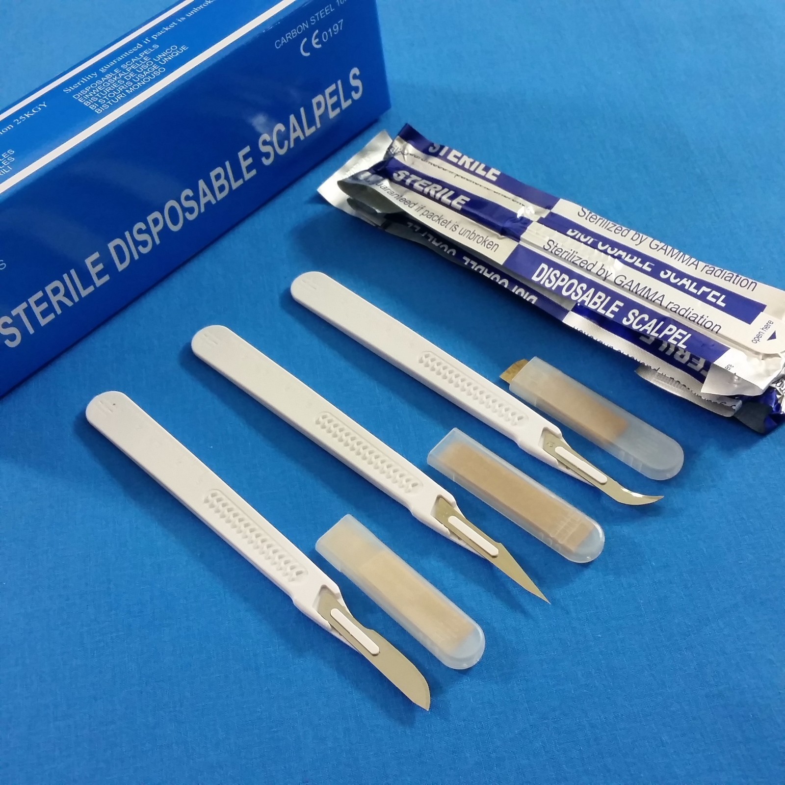 30 pcs DISPOSABLE STERILE SURGICAL SCALPELS #10 #11 #12 GRADUATED PLASTIC HANDLE