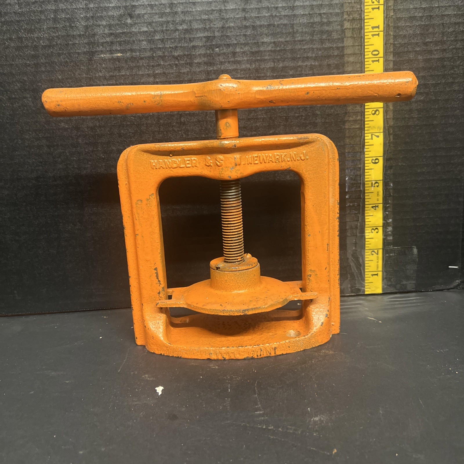 HANDLER & Son NJ LITTLE GIANT PRESS MOLD DENTAL FLASK