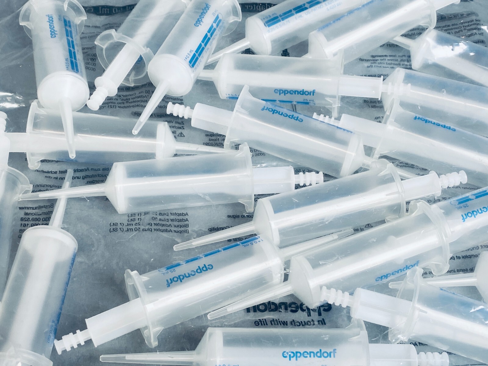 Eppendorf Combitips Plus 25 ml with Adapter Total of 100 Tips