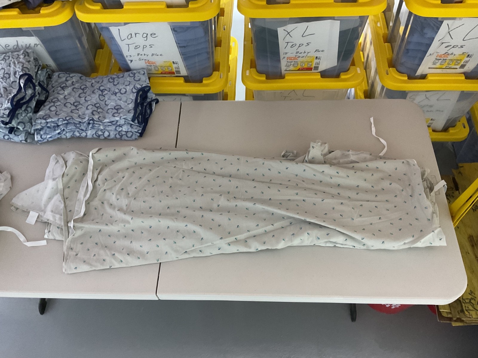Medical Hospital Gowns – 24 Total in HDX Tough Tote bin