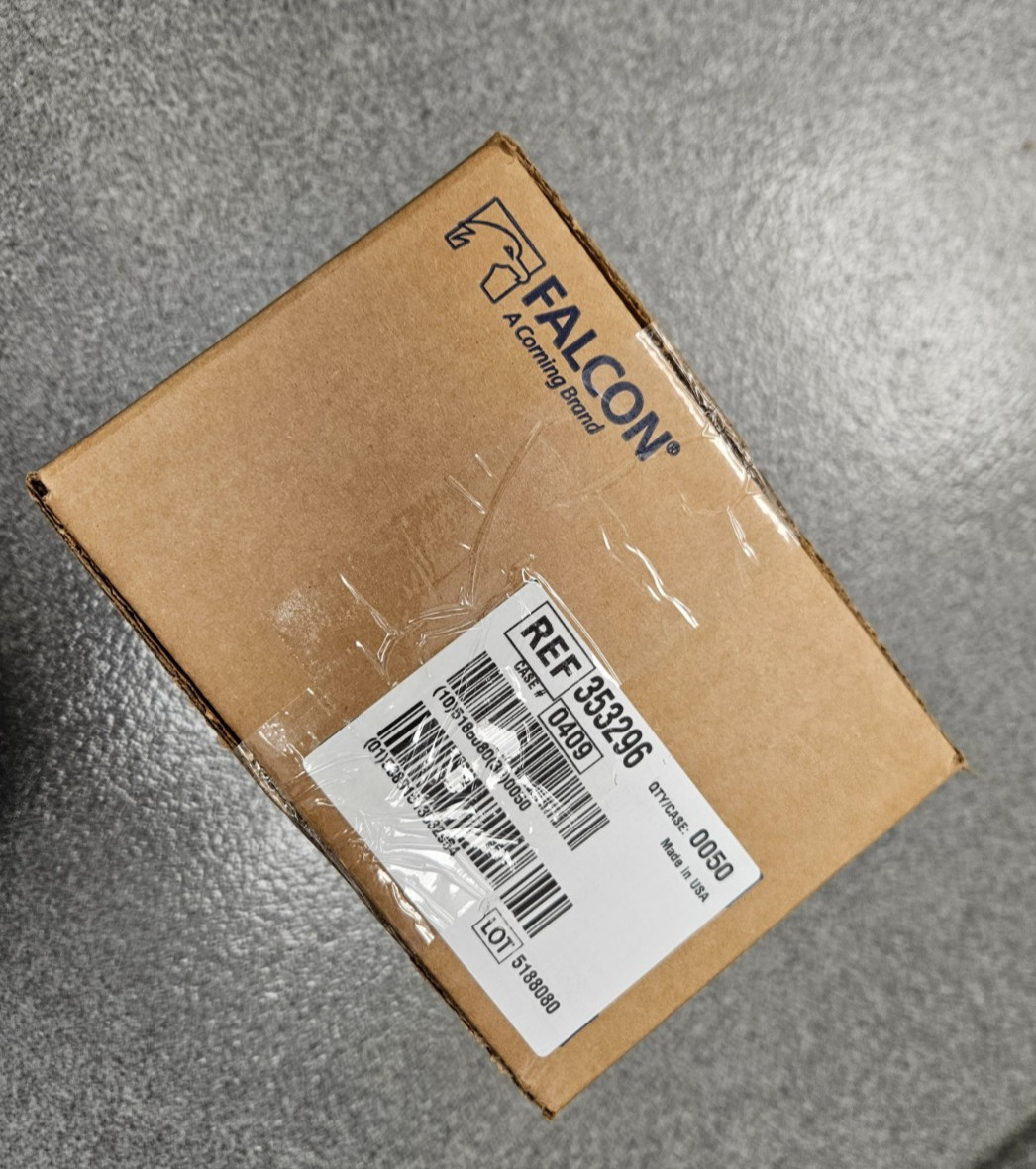 Corning Falcon 353296 96-Well White Opaque Tissue Culture Plate Flat Bottom Case