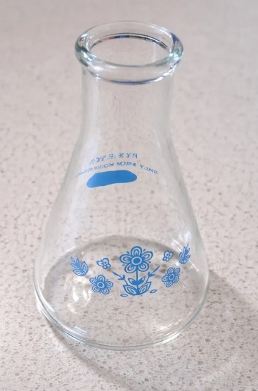 Rare 12-Piece PYREX Cornflower Laboratory Flask Set – Corning Glass Works