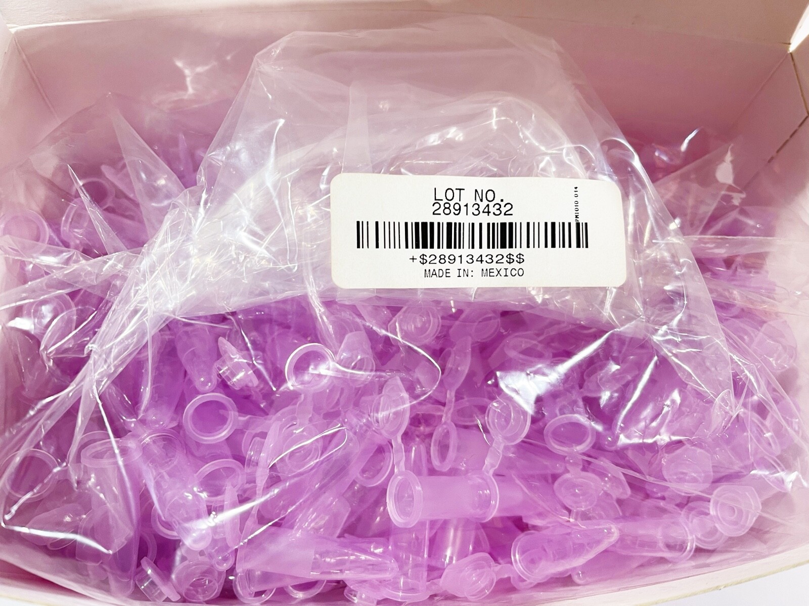 CORNING Axygen™ Snaplock Microtubes Boil Proof VIOLET 1.5mL – 500/Box – LAB