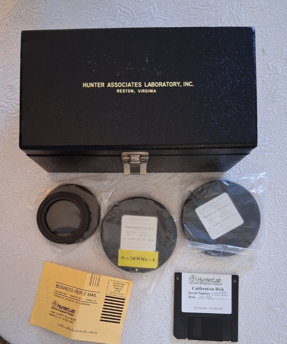 Hunter Associates, Laboratory. Inc. Reston Virginia. USA. Box and Misc.