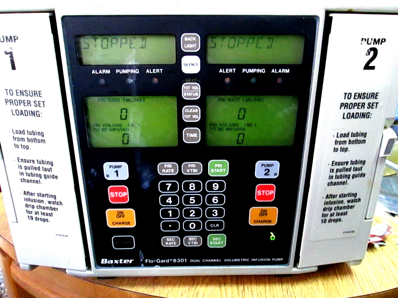 BAXTER FLO-GARD 6301 DUAL CHANNEL VOLUMETRIC INFUSION PUMP 2M8064