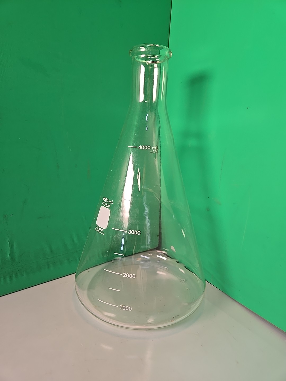 Corning Pyrex 4980-4L 4L Erlenmeyer Flask Narrow Mouth Heavy Rim Graduated