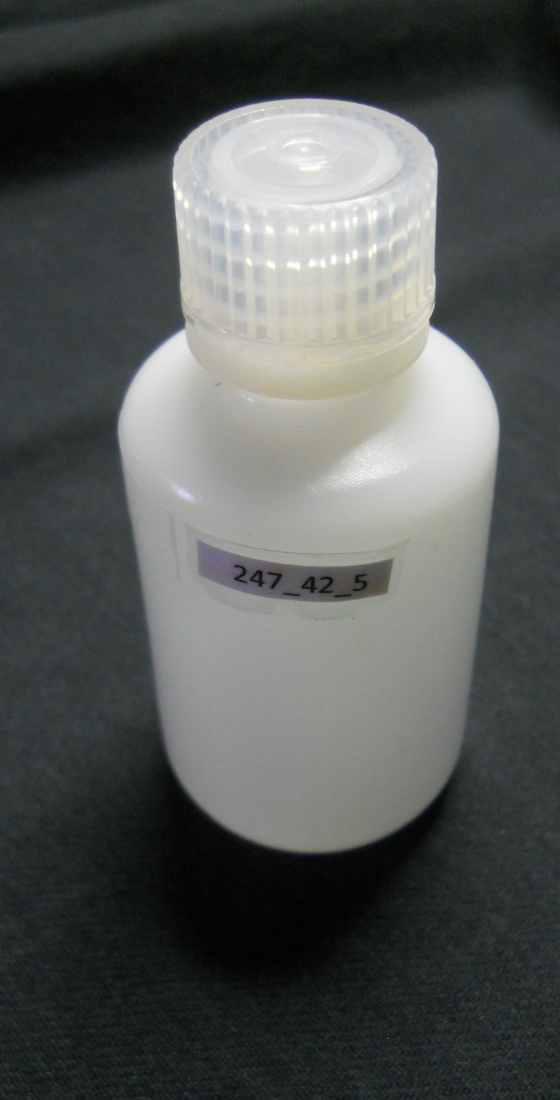 (23) VWR 60mL HDPE Narrow Mouth Bottle & Screw Cap, 414004-155, 215-3404