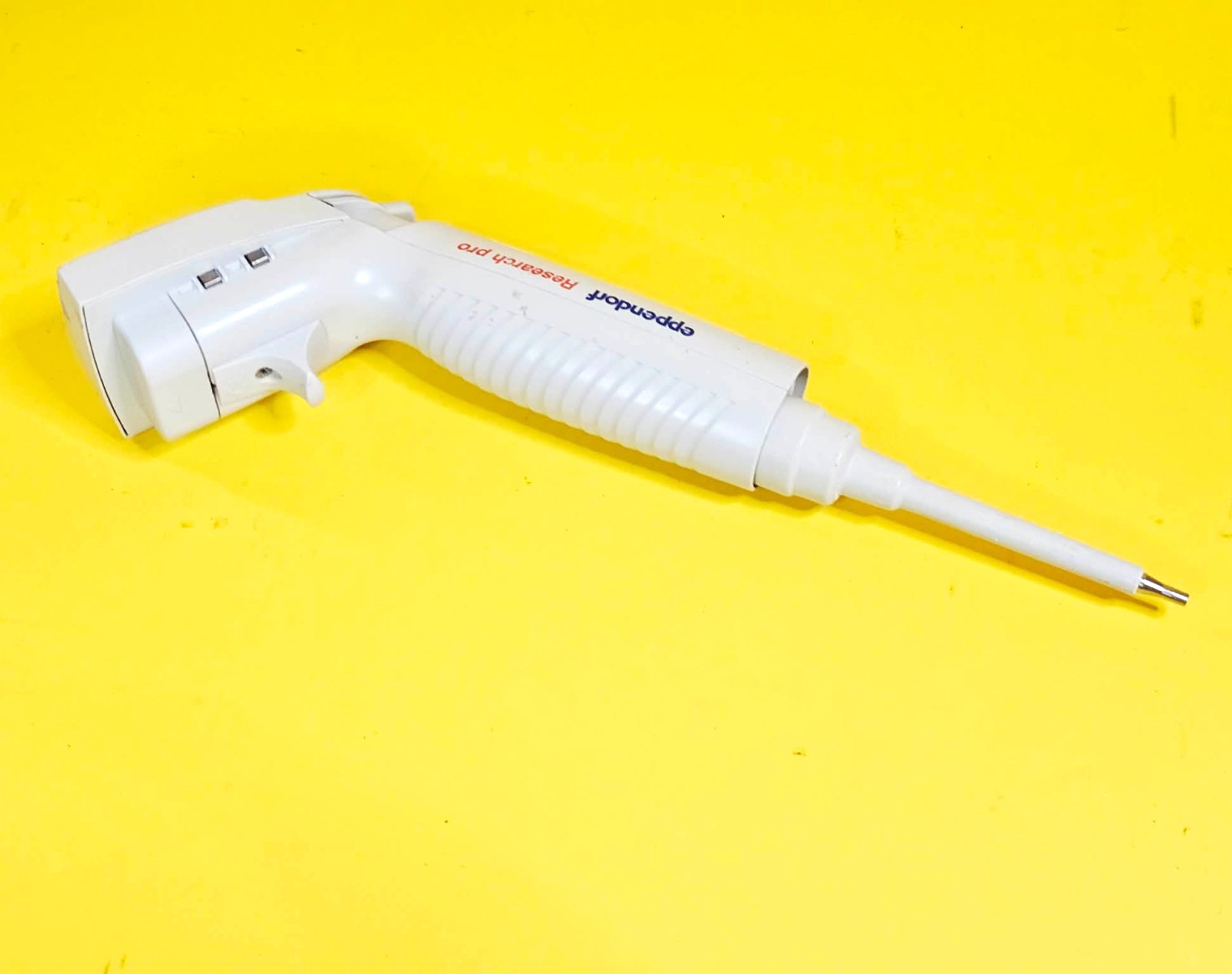 ⚡UNTESTED⚡EPPENDORF RESEARCH PRO 0.5-10µL ul AIR-DISPLACEMENT MICROPIPETTE LCD⚡