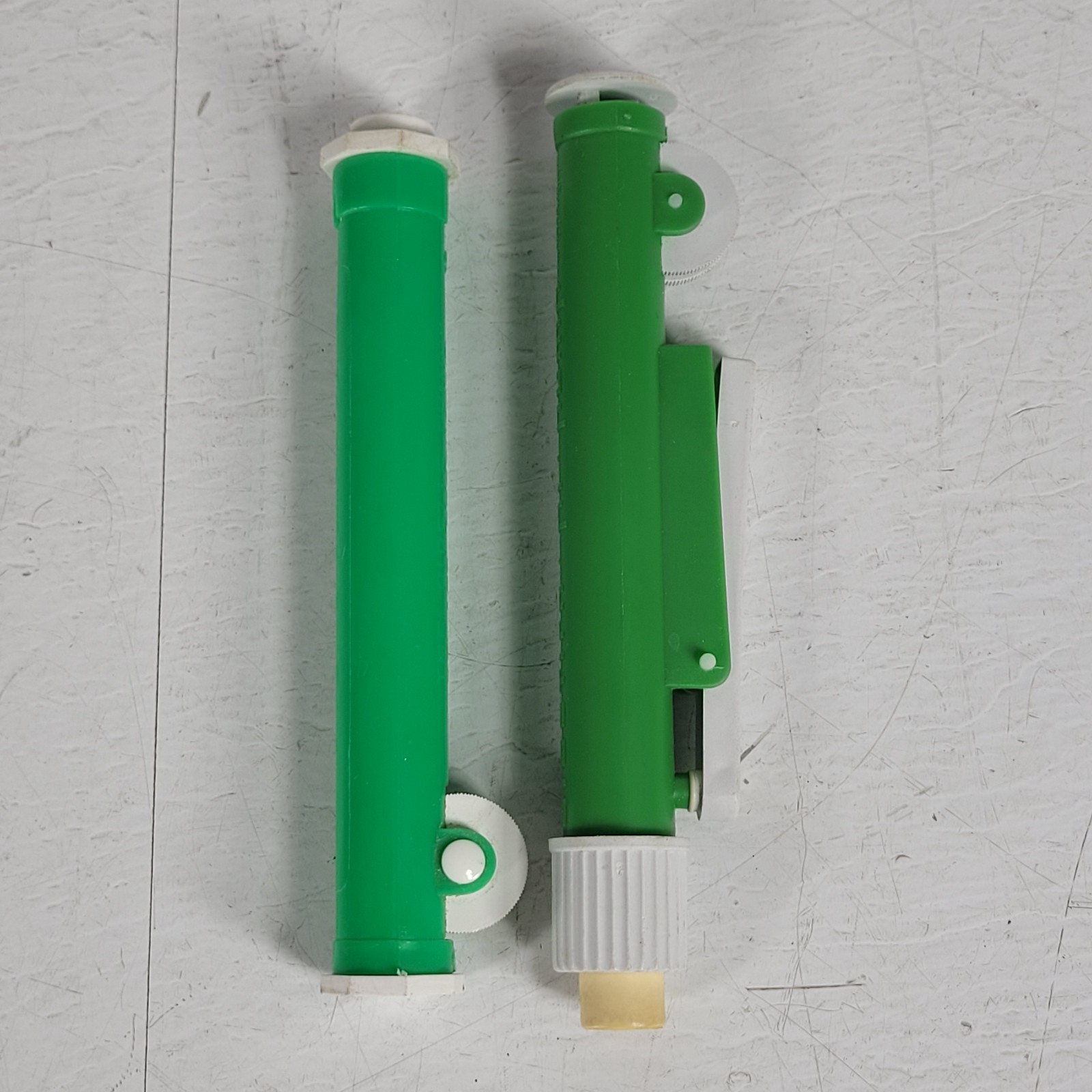 Bel-Art Green Manual Pipette Pumps Pipet Fast Release