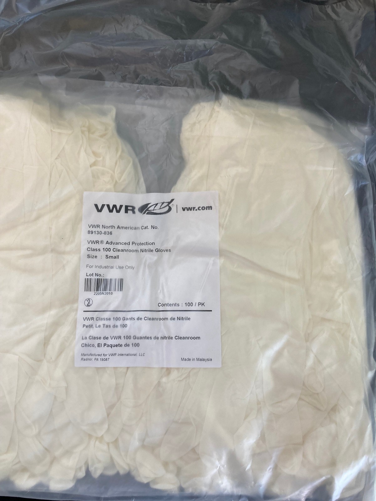 VWR Advanced Protection Class 100 Nitrile Cleanroom Gloves Size Small