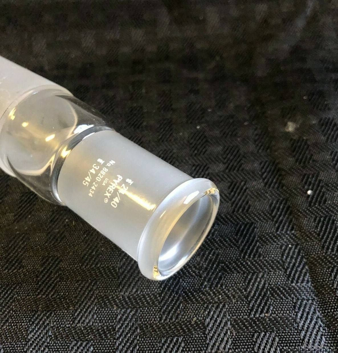 Corning Pyrex Glass Enlarging Adapter 24/40 Outer & 34/45 Inner Joints 8820-2434