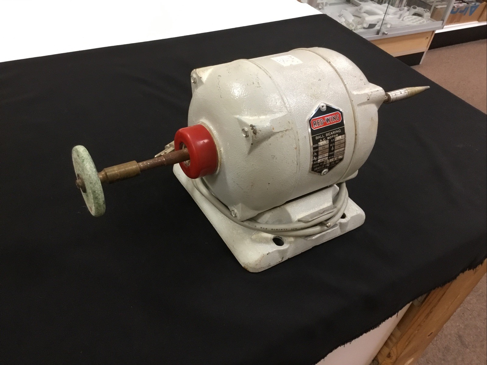 Handler Red-Wing Grinder Polishing Bench Lathe Model 26A Dental Lab