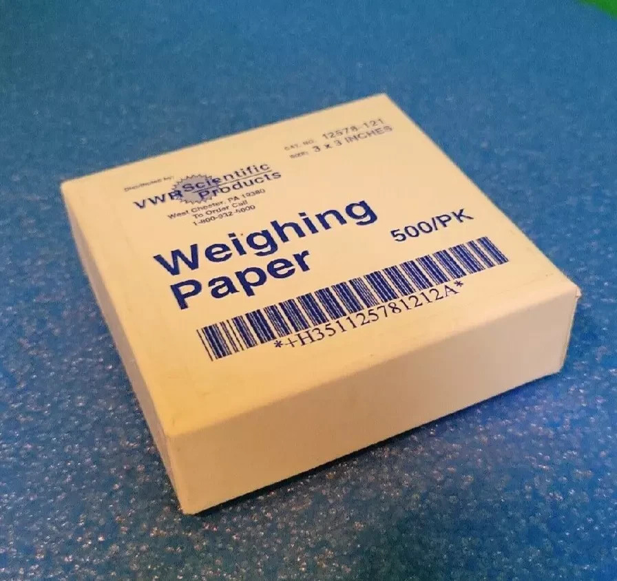 VWR Disposable 3 x 3” Laboratory Weighing Paper (Pack of 500) 12578-121
