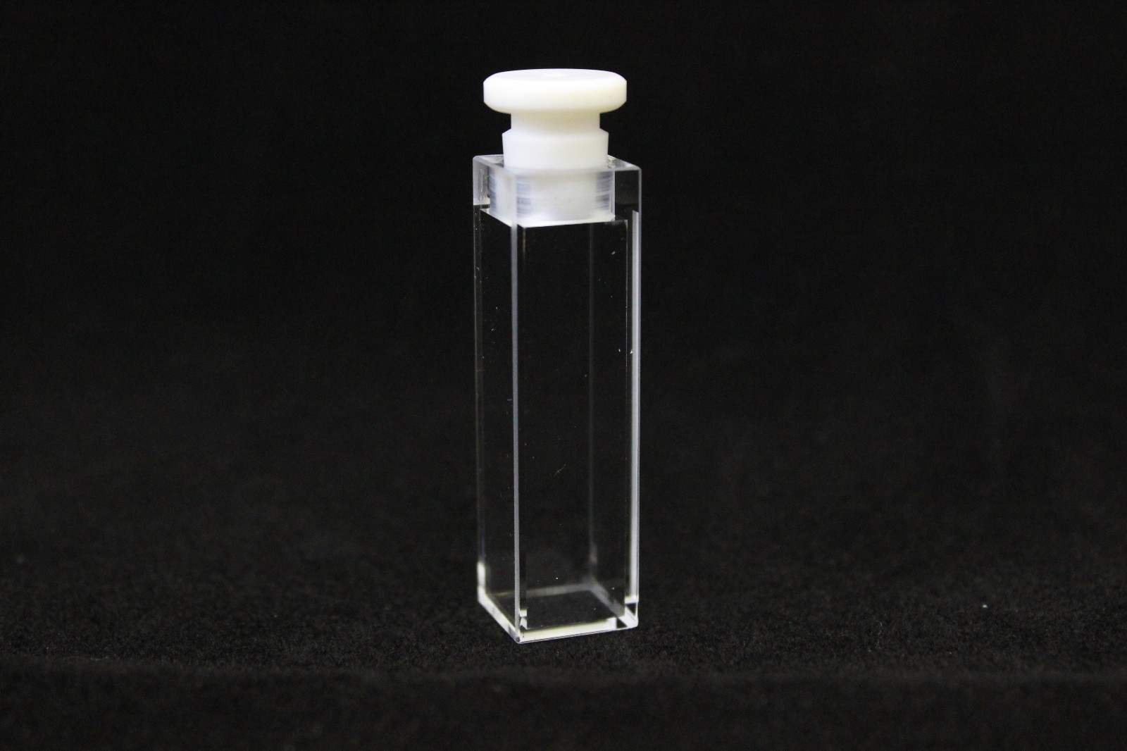 UV Quartz Cuvette, 3.5ml, 4 clear windows standard cell w/t stopper, FQ-CV-23-10