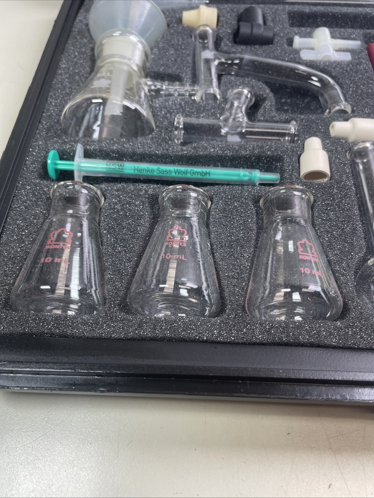 USED Kontes Microflex Williamson K-748000-0000 Chemistry Kit 16pcs Glass + More