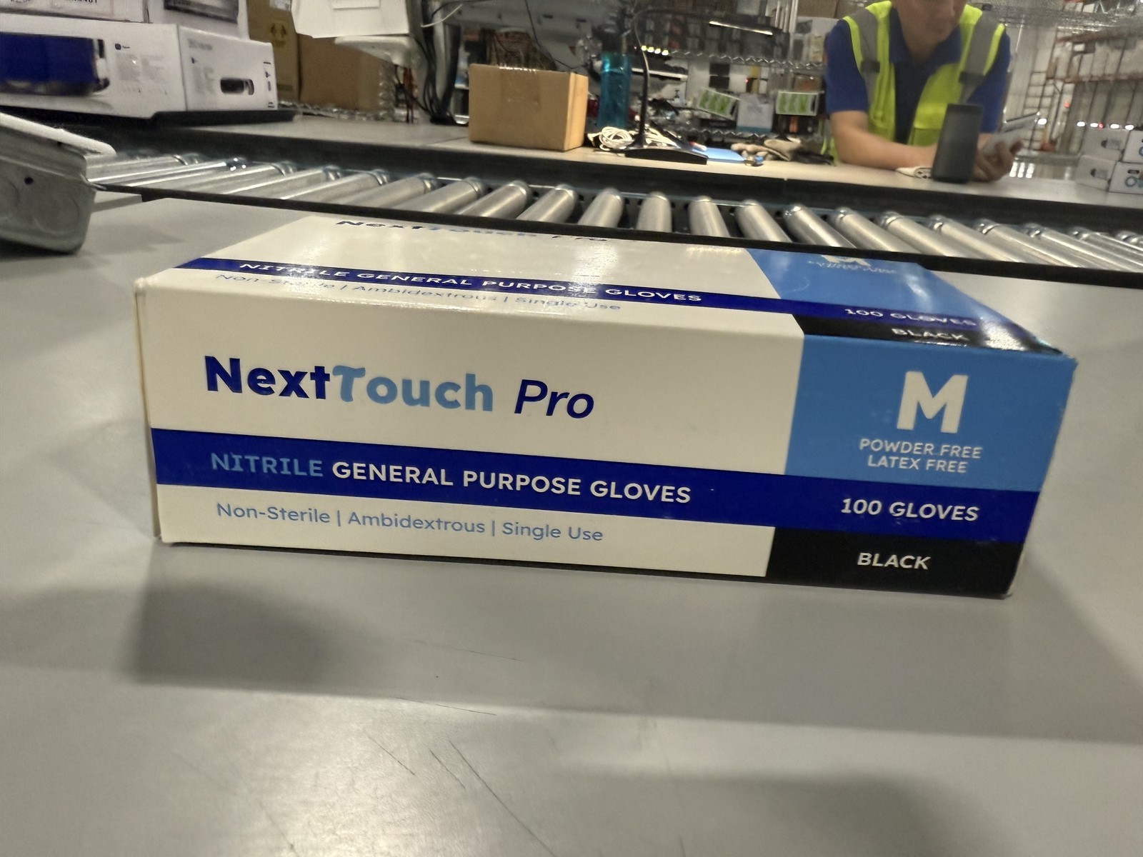 SIZE: MEDIUM. – GENERIC NITRILE EXAMINATION GLOVES POWDER FREE 100 COUNT