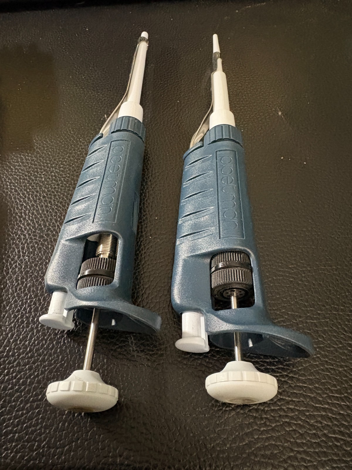 Set 2 Gilson Pipetman L Pipette 20 200 Calibrated