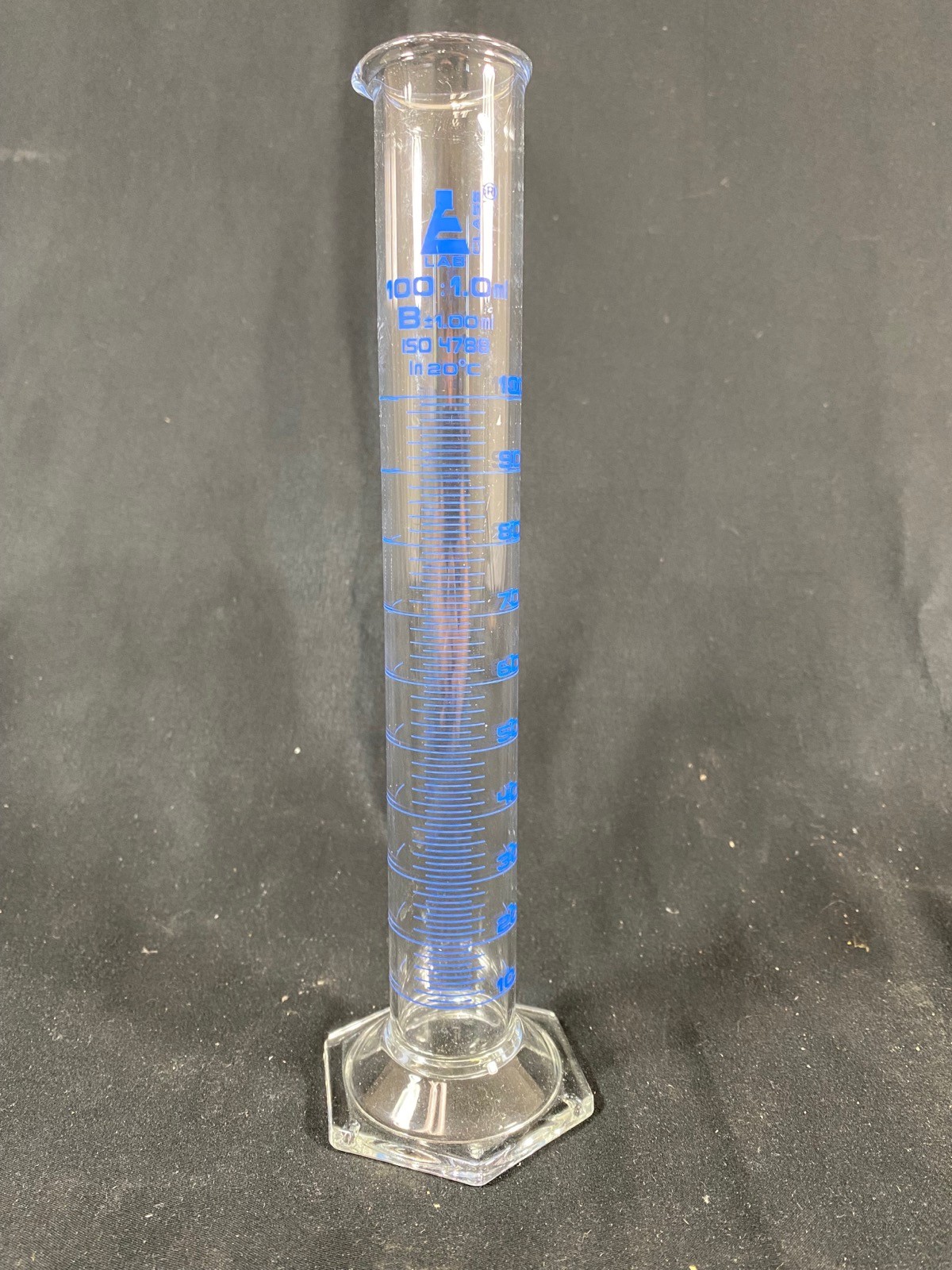 EISCO Glass 100mL Class B Autoclavable Graduated Cylinder CH0345C