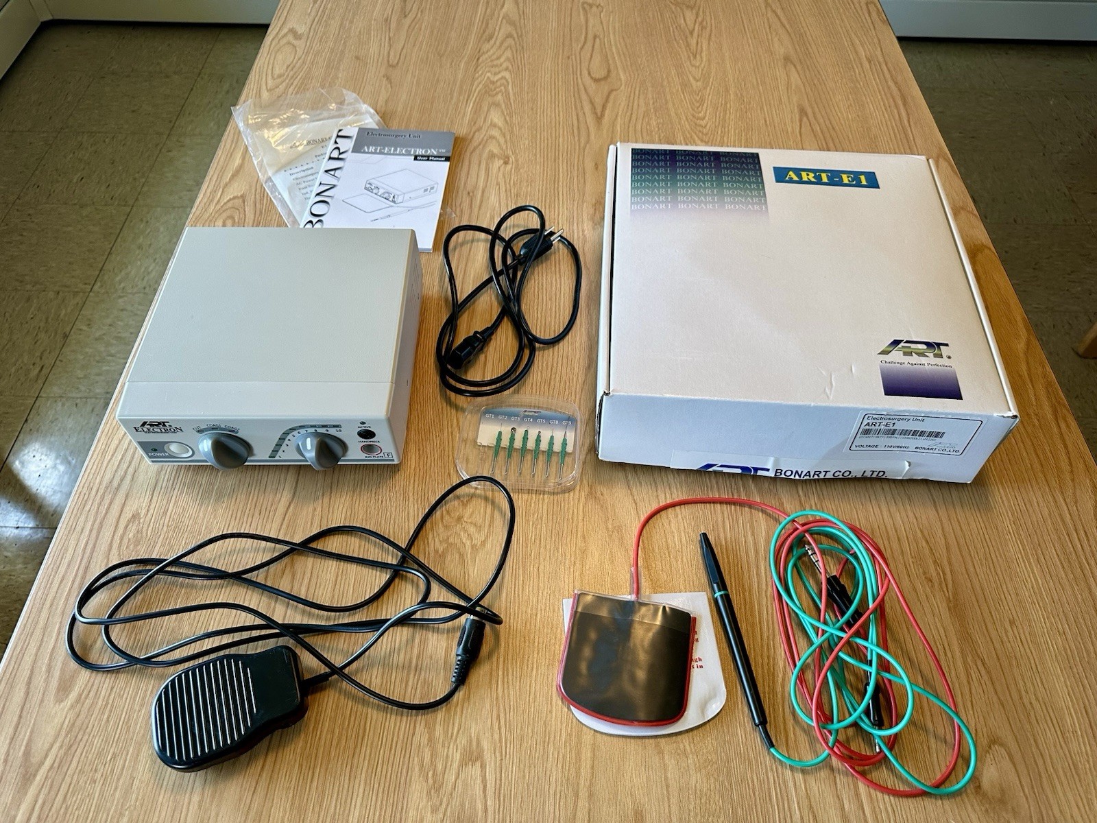 Bonart ART-E1 Dental Unit 110v foot switch, hand piece, grounding plate, etc