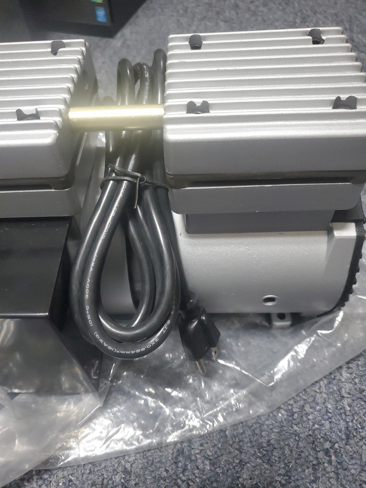 Replacement Dentsply MaxVac Vacuum Pump (9494198) 110v 3cfm 22″+HG Aftermarket